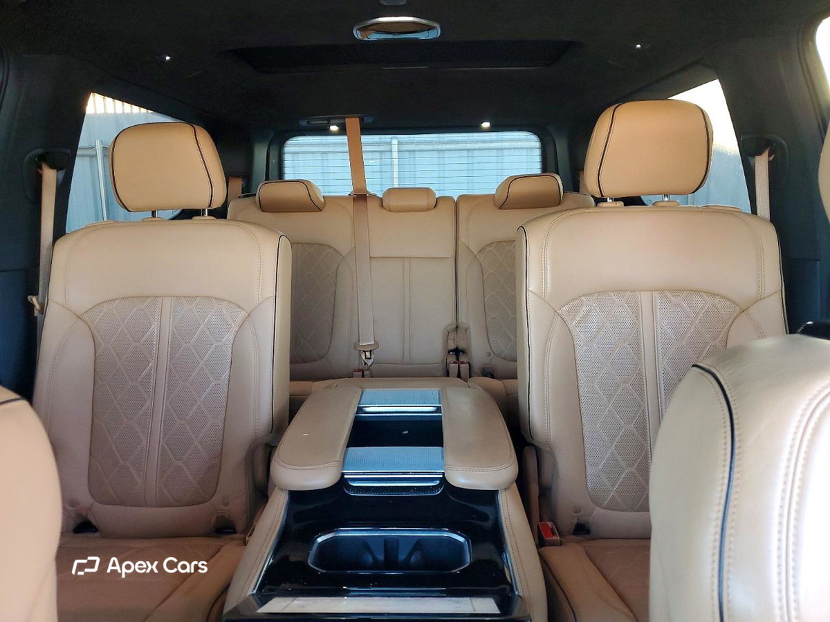 Jeep Grand Wagoneer 2023
