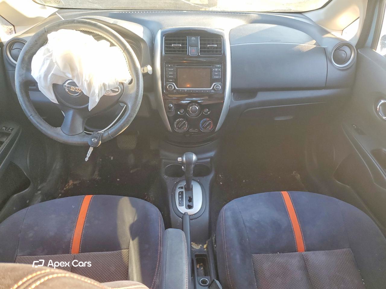 Nissan Versa 2015