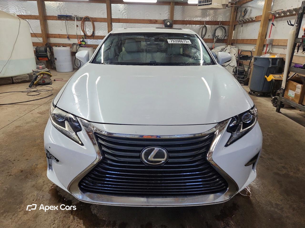 Lexus ES 2016