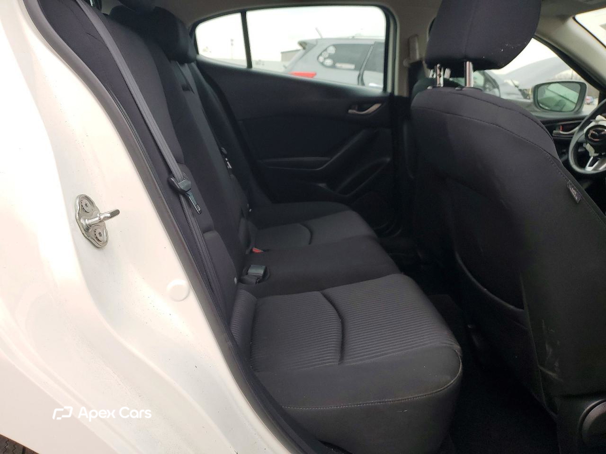 Mazda 3 2016