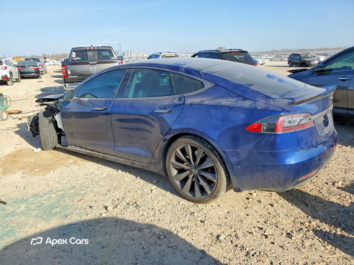 Tesla Model S 2016