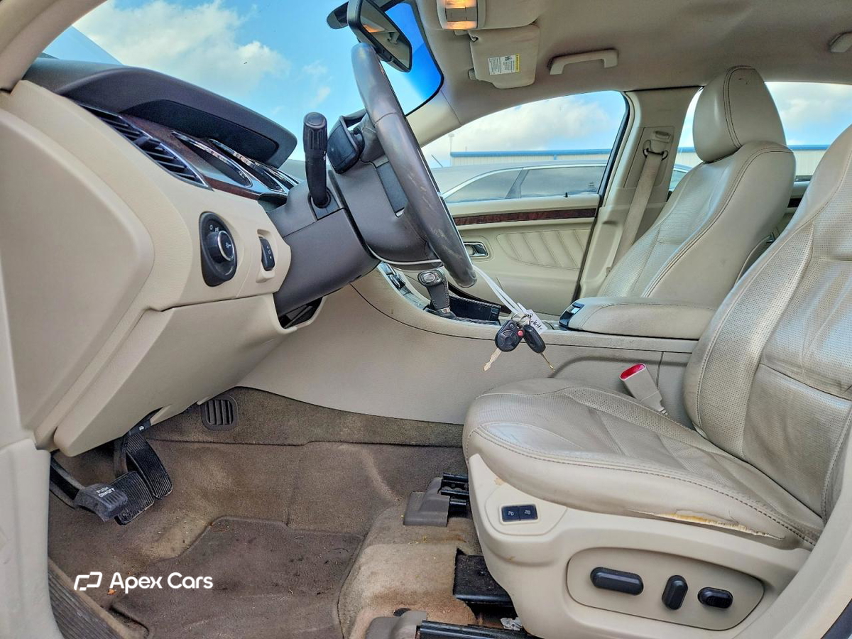 Ford Taurus 2011