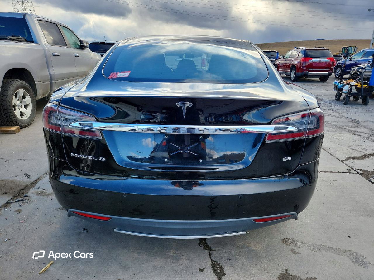 Tesla Model S 2014