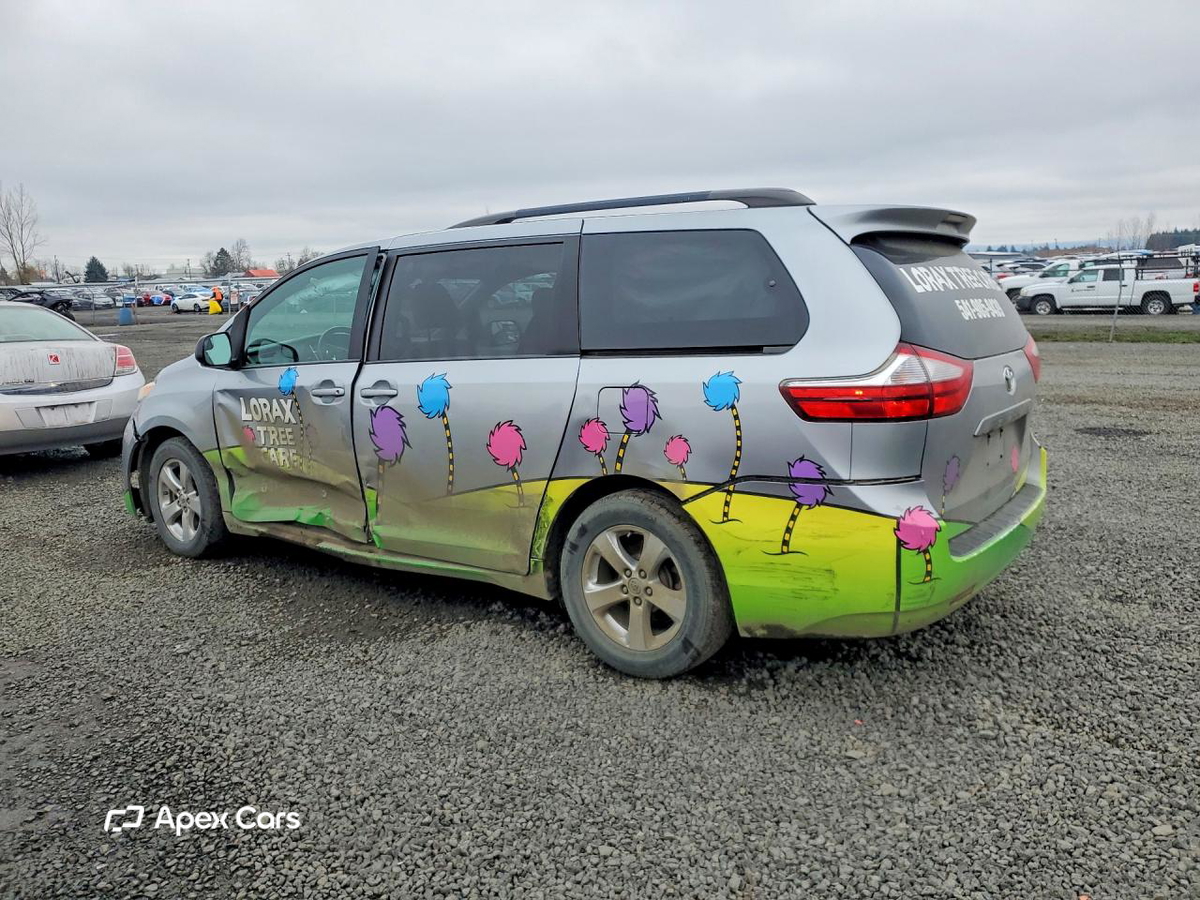 Toyota Sienna 2016