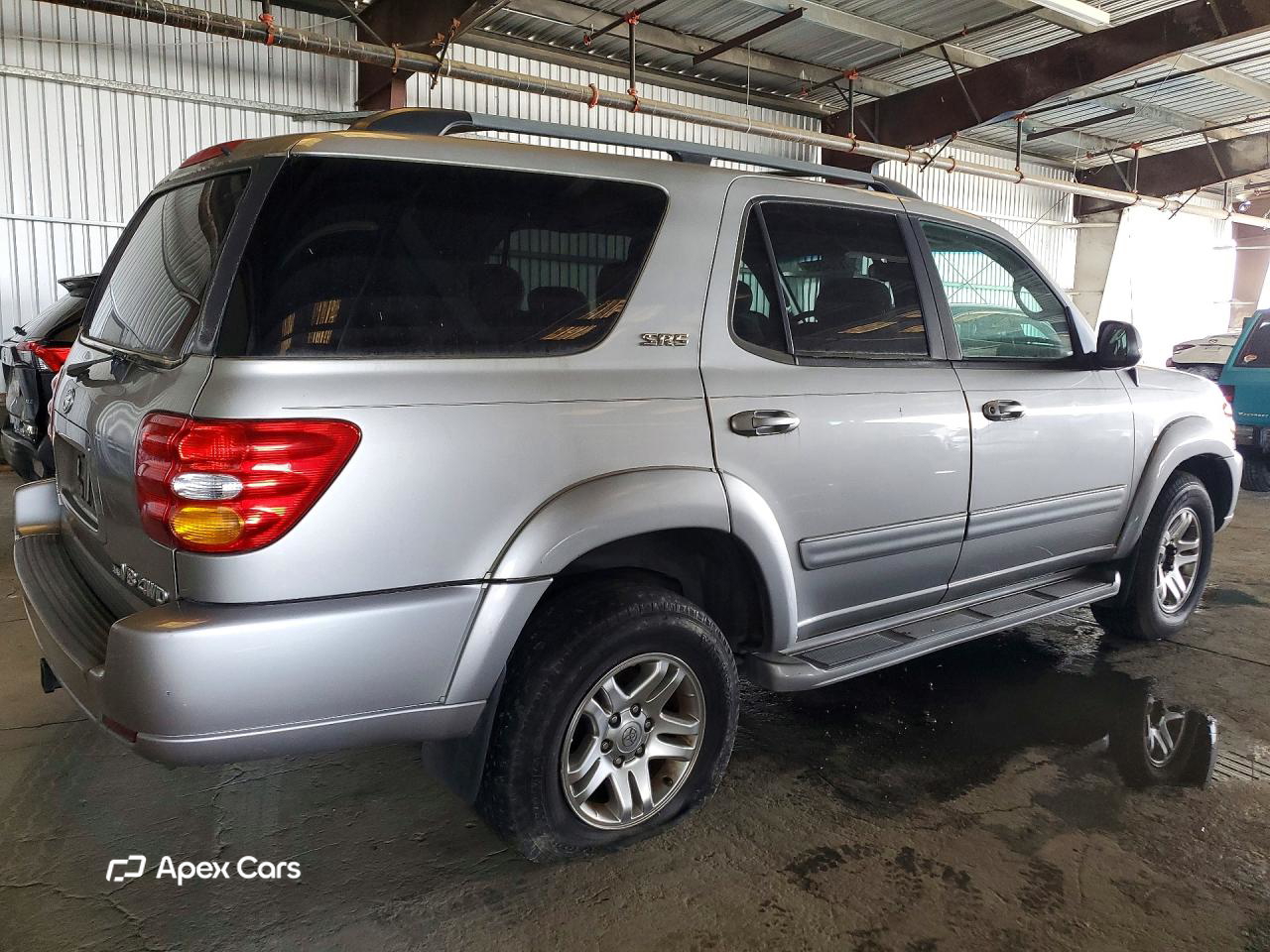 Toyota Sequoia 2004