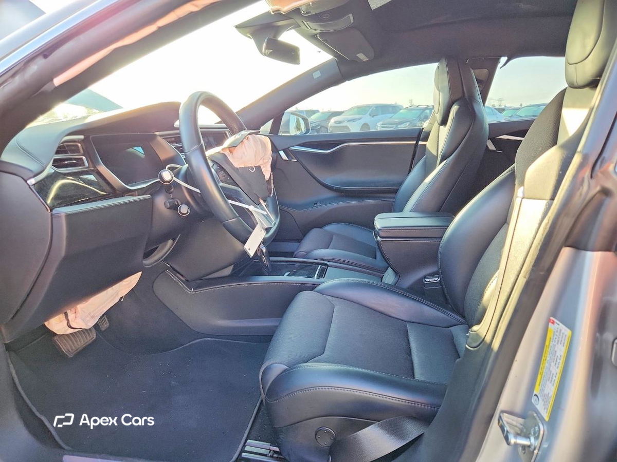 Tesla Model S 2018