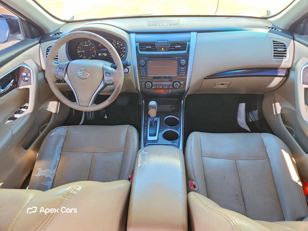 Nissan Altima 2015