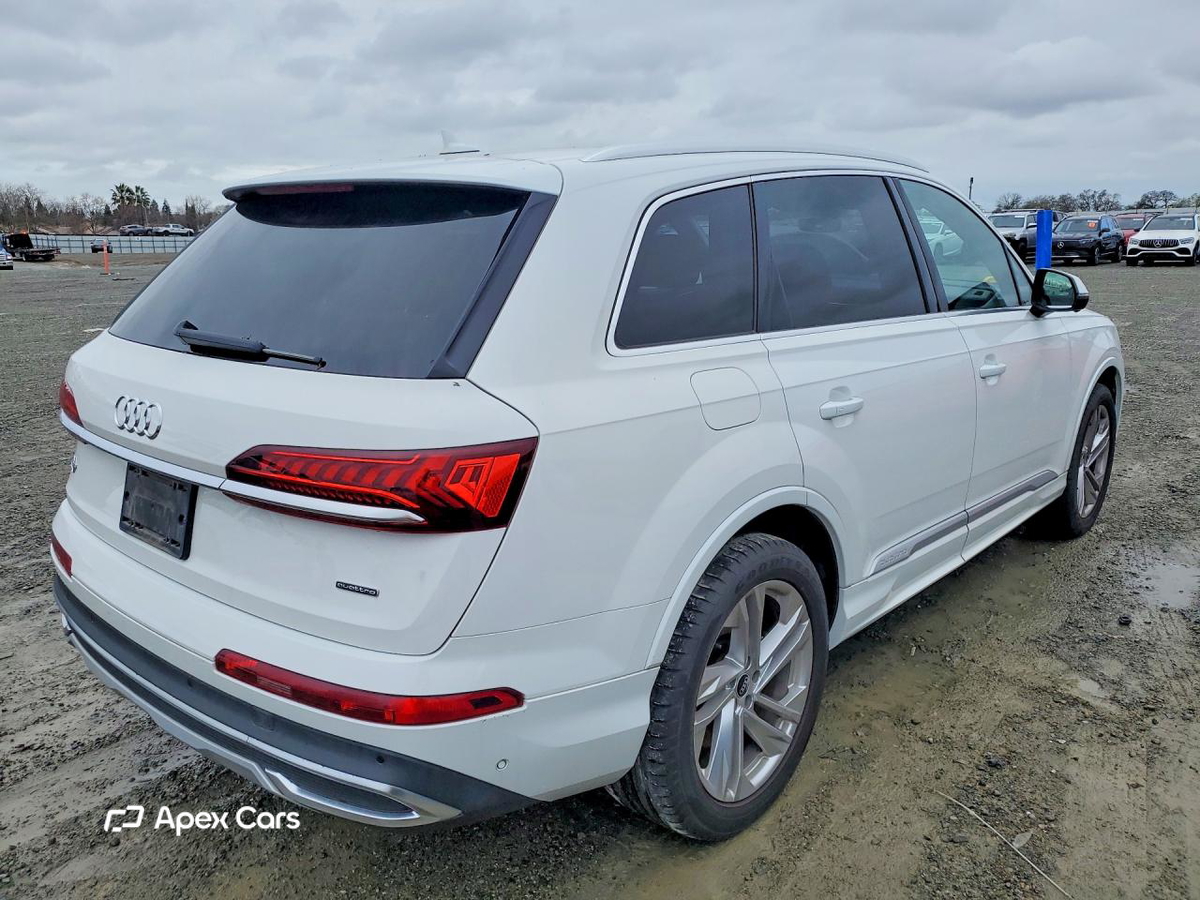 Audi Q7 2021