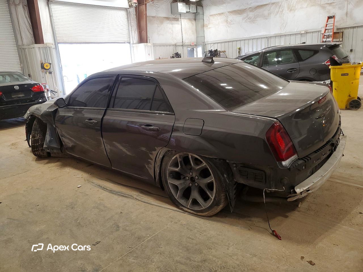 Chrysler 300 2021