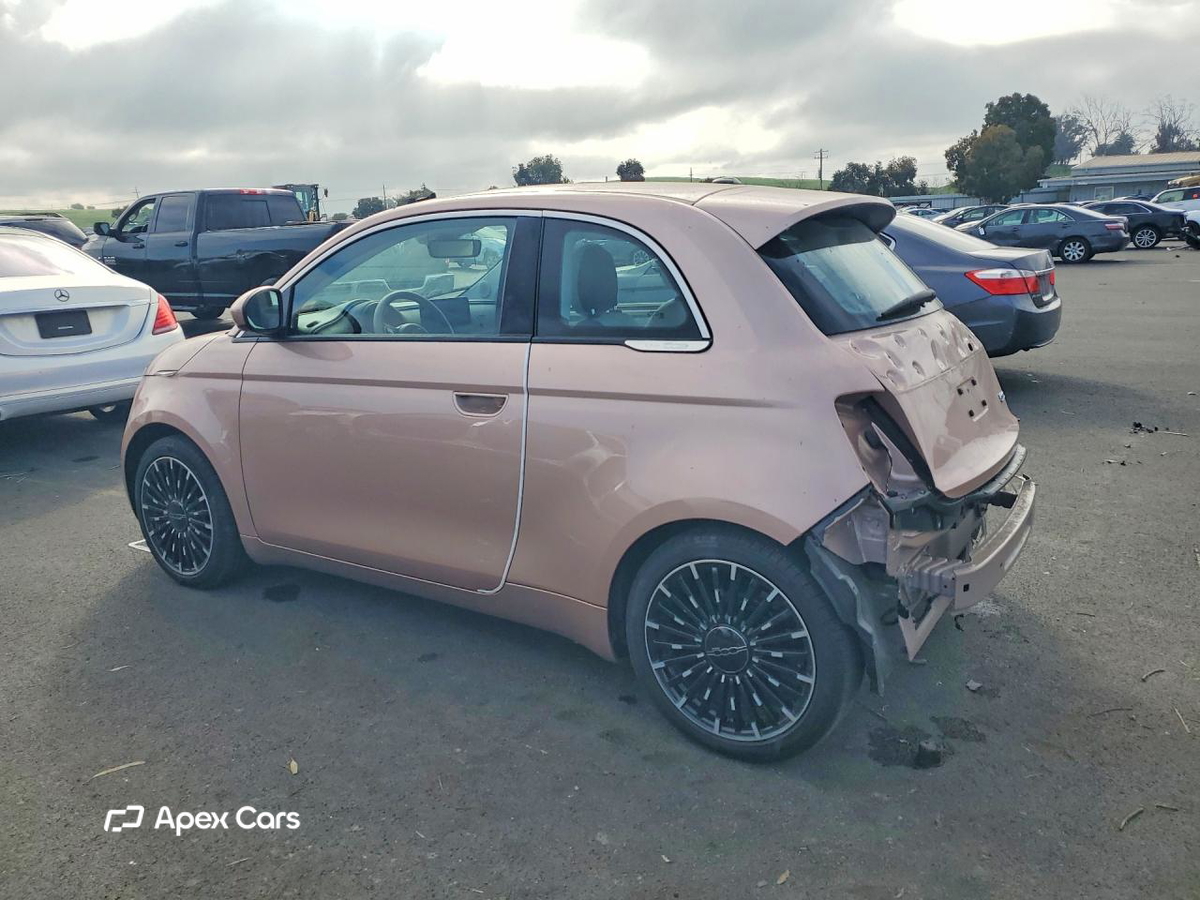 Fiat 500 2024