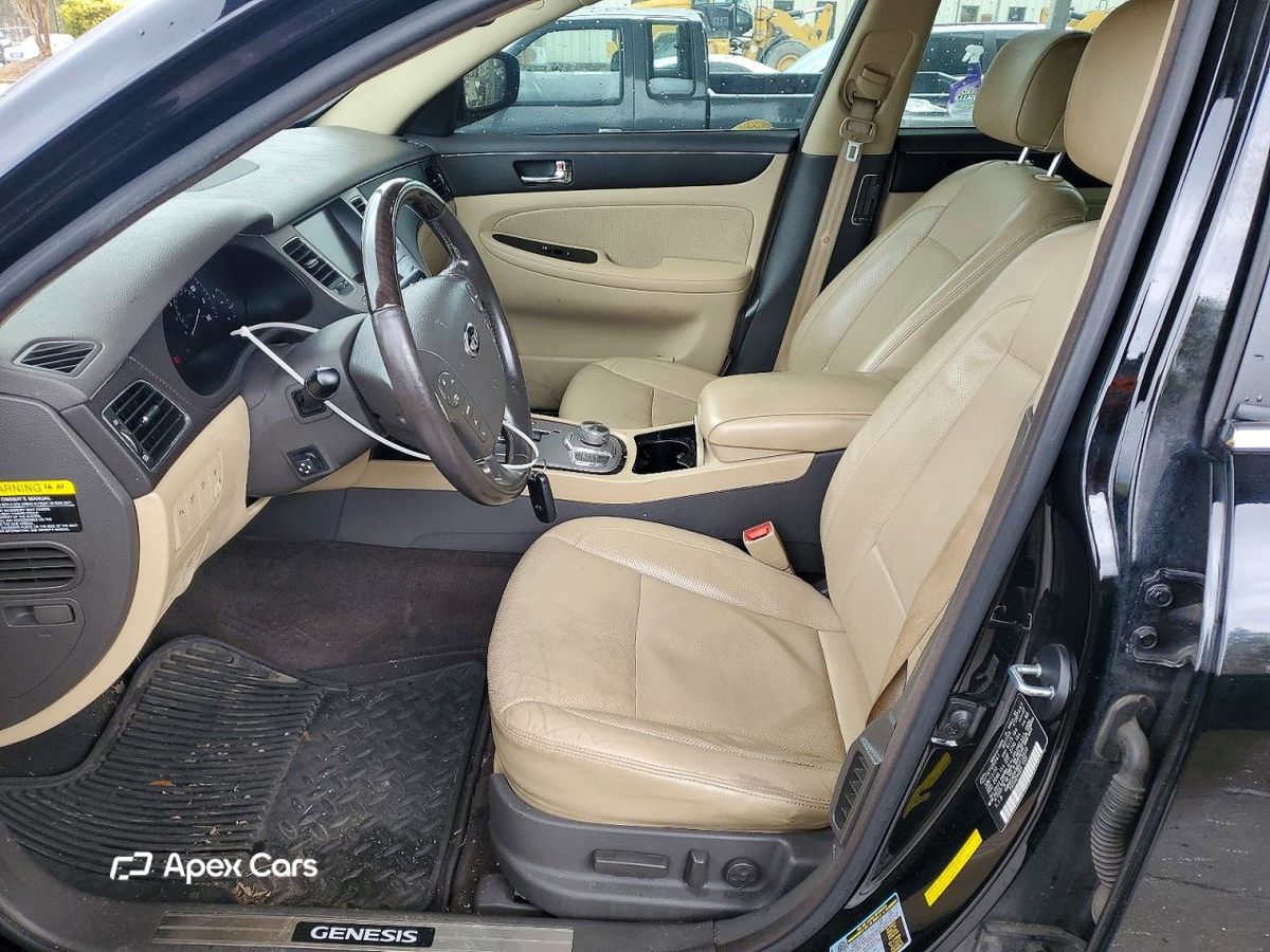 Hyundai Genesis 2011