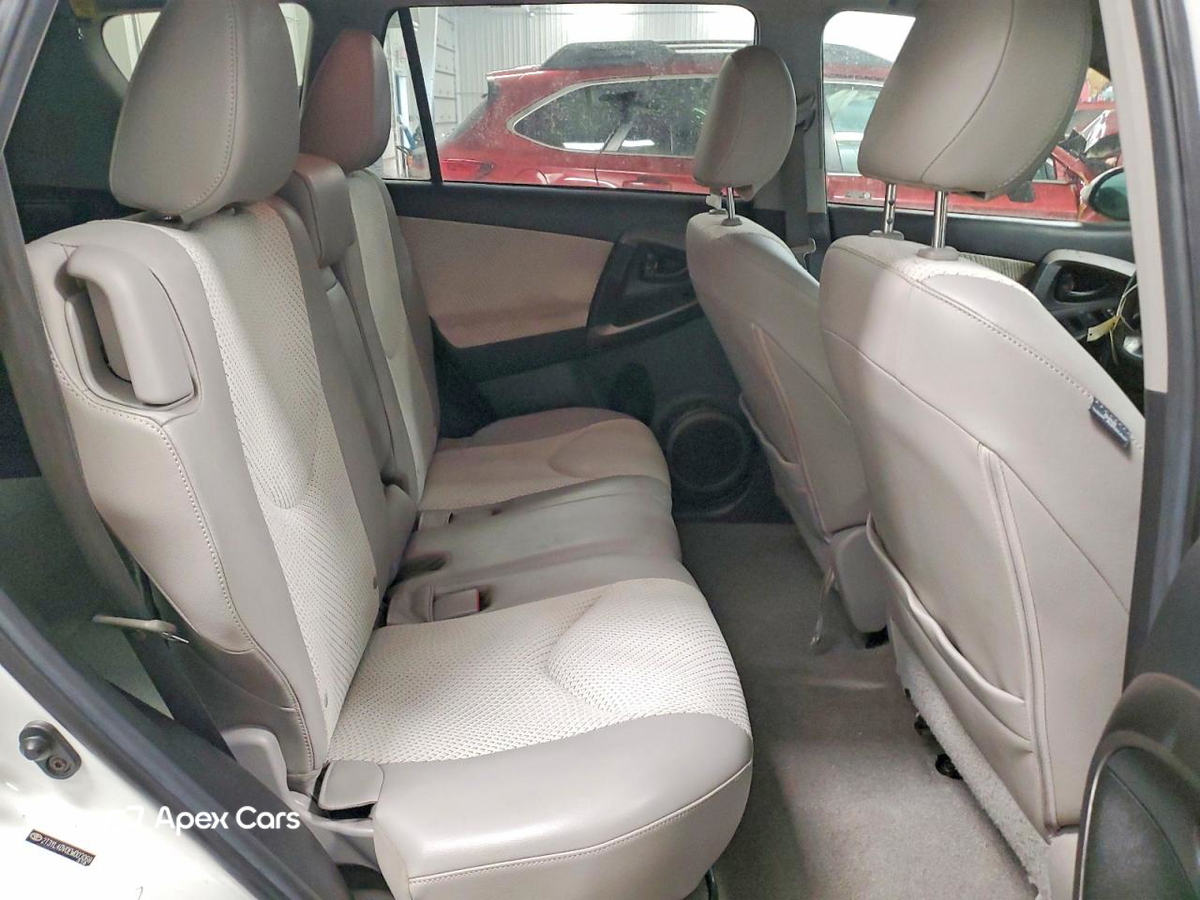Toyota RAV 4 2014