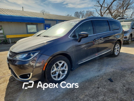 Chrysler Pacifica 2017 - Image 1 of 13