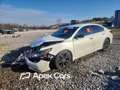 Nissan Altima 2017 - Zdjęcie 1 z 13