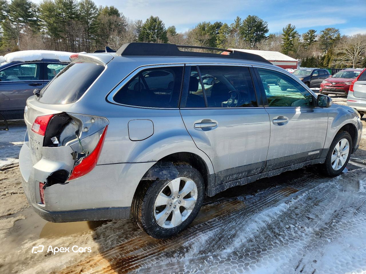 Subaru Outback 2011