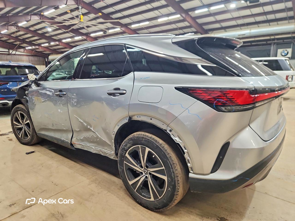Lexus RX 2023