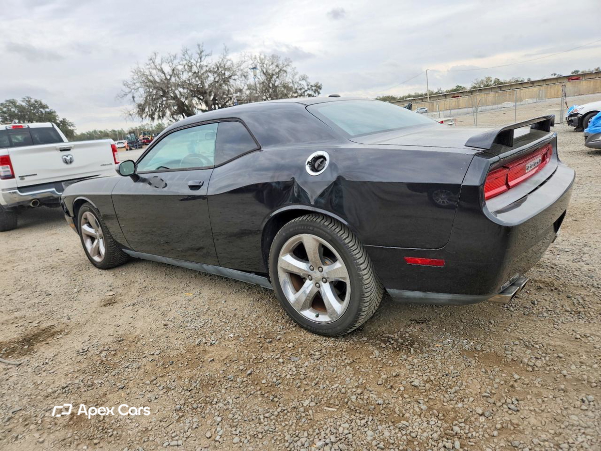 Dodge Challenger 2011