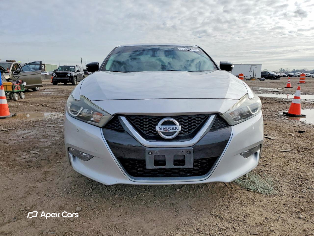 Nissan Maxima 2018