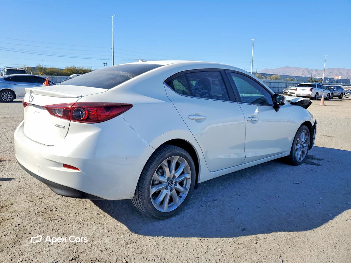 Mazda 3 2016