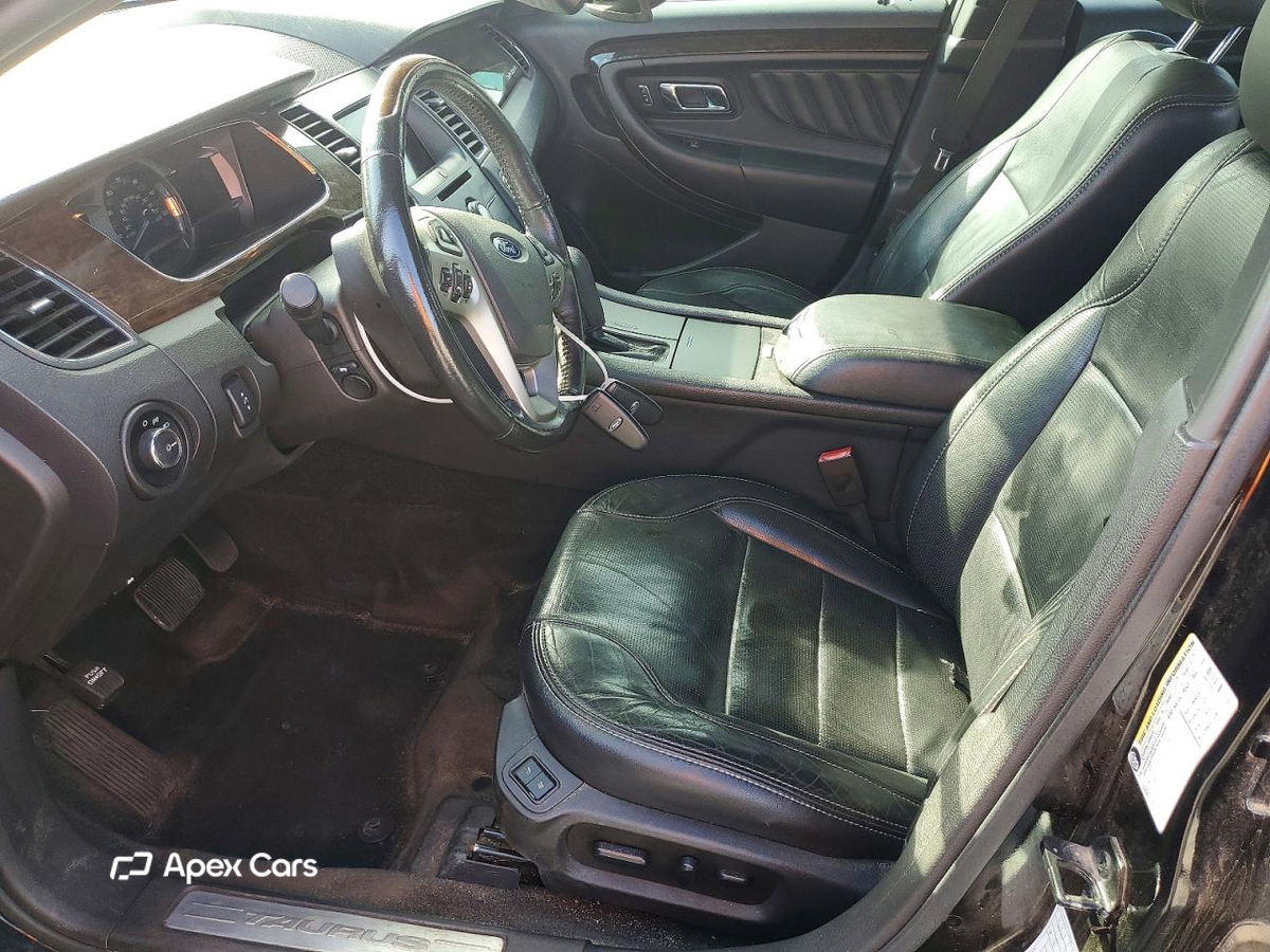 Ford Taurus 2016