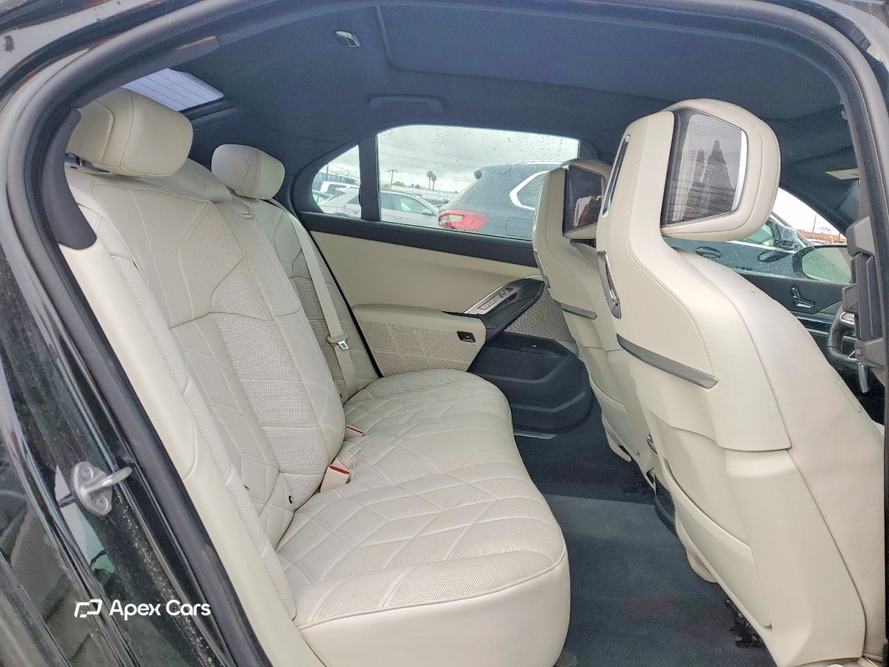 BMW Series 7 2023
