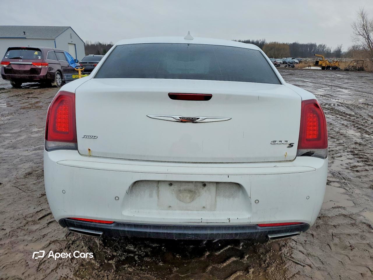 Chrysler 300 2017