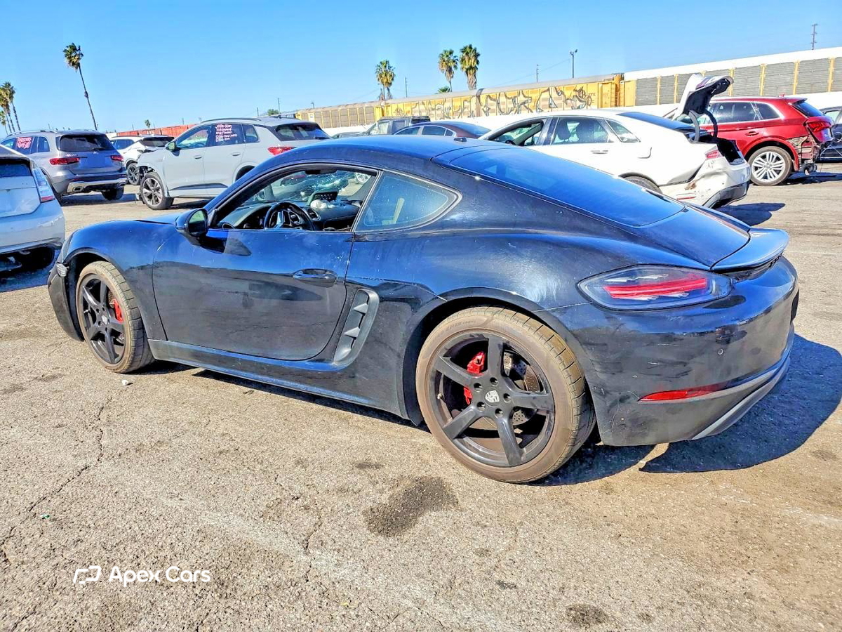 Porsche Cayman 2018