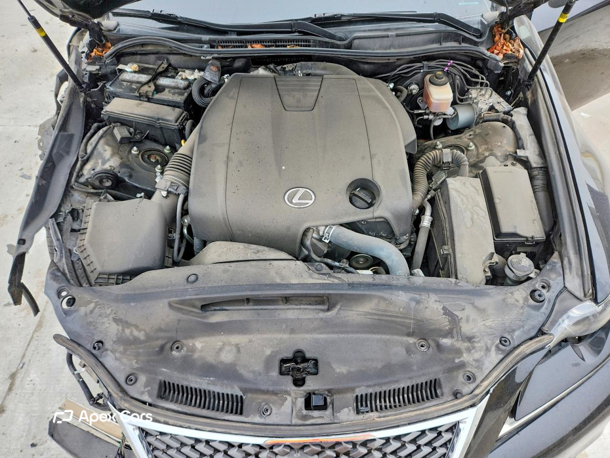 Lexus IS 2015