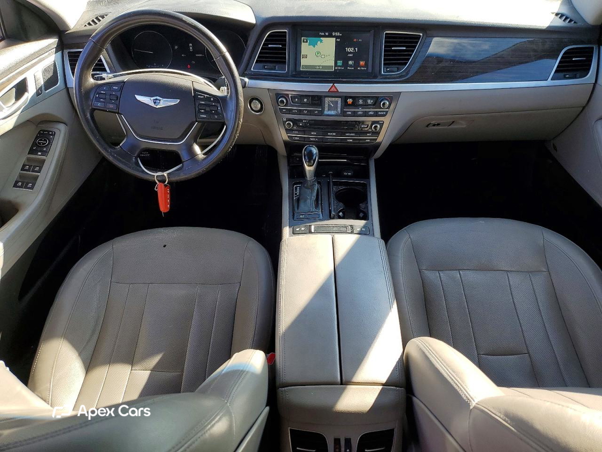Hyundai Genesis 2015
