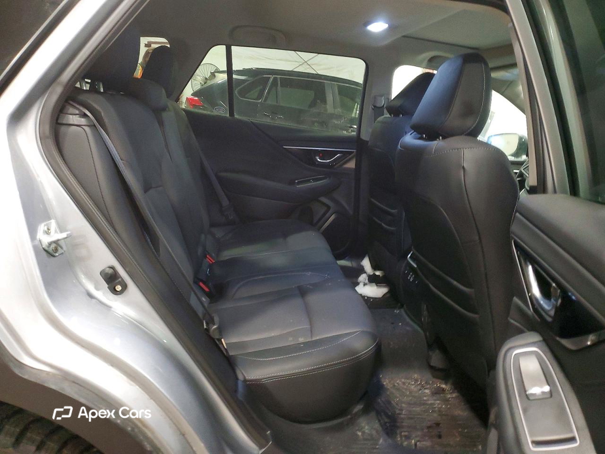 Subaru Outback 2025