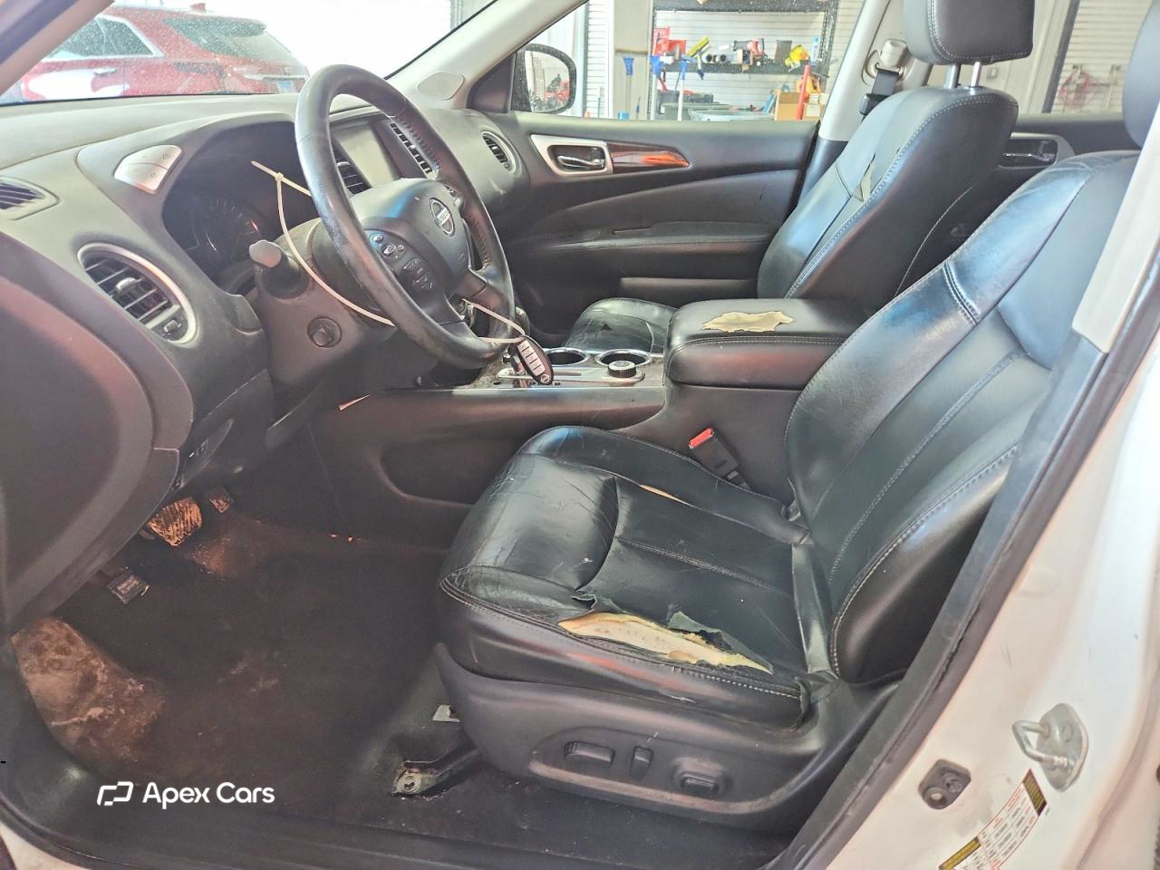 Nissan Pathfinder 2014