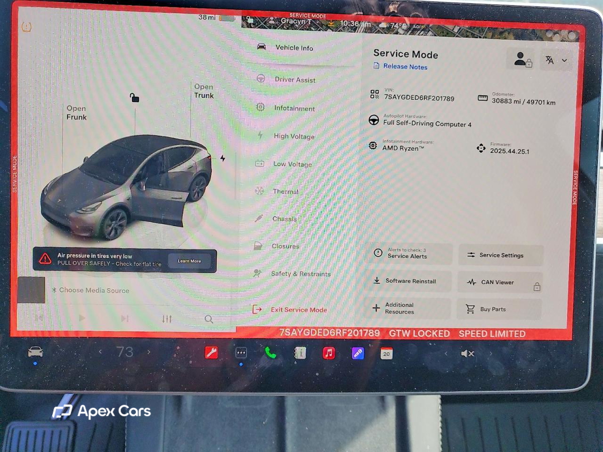 Tesla Model Y 2024