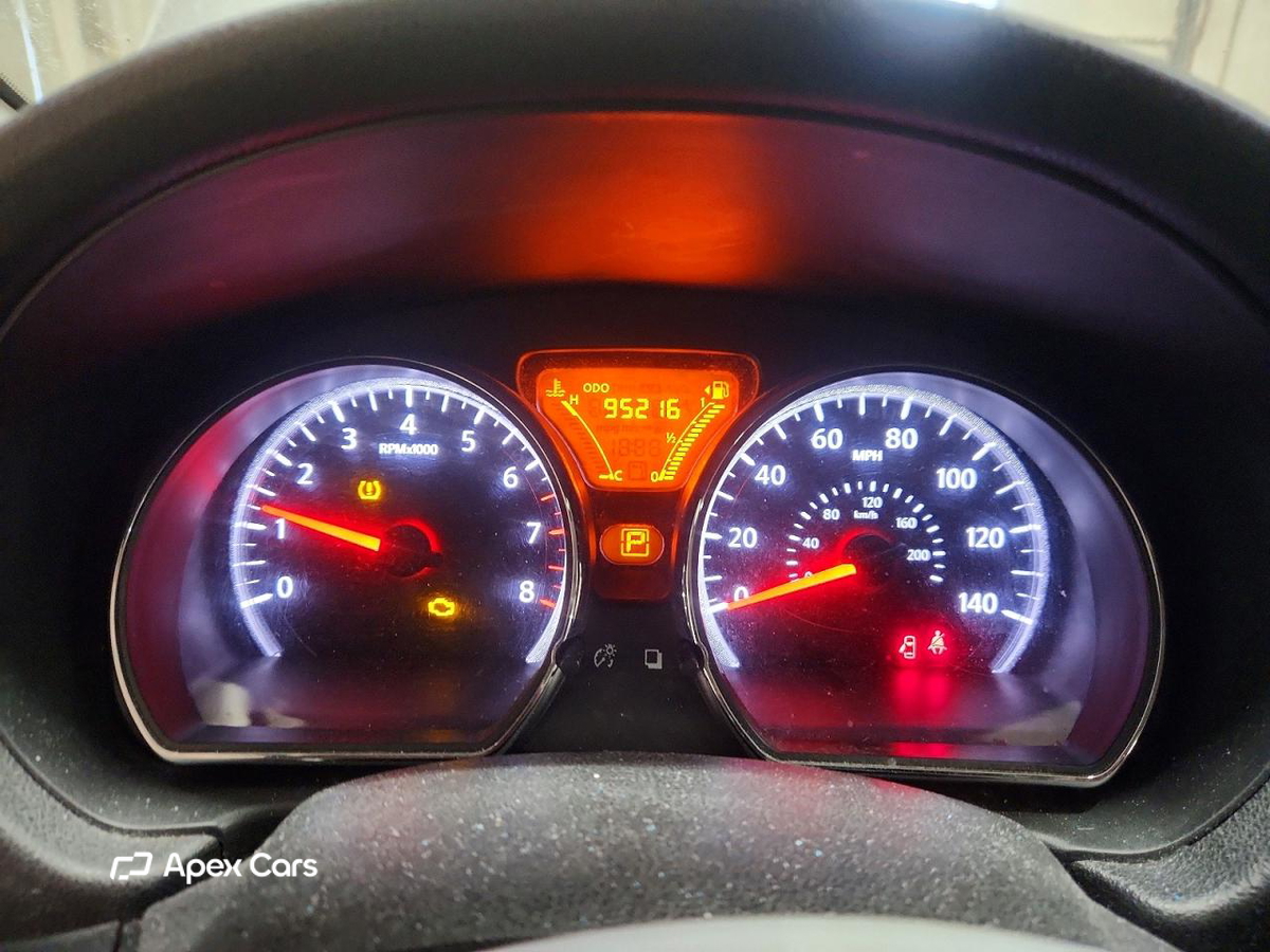 Nissan Versa 2014