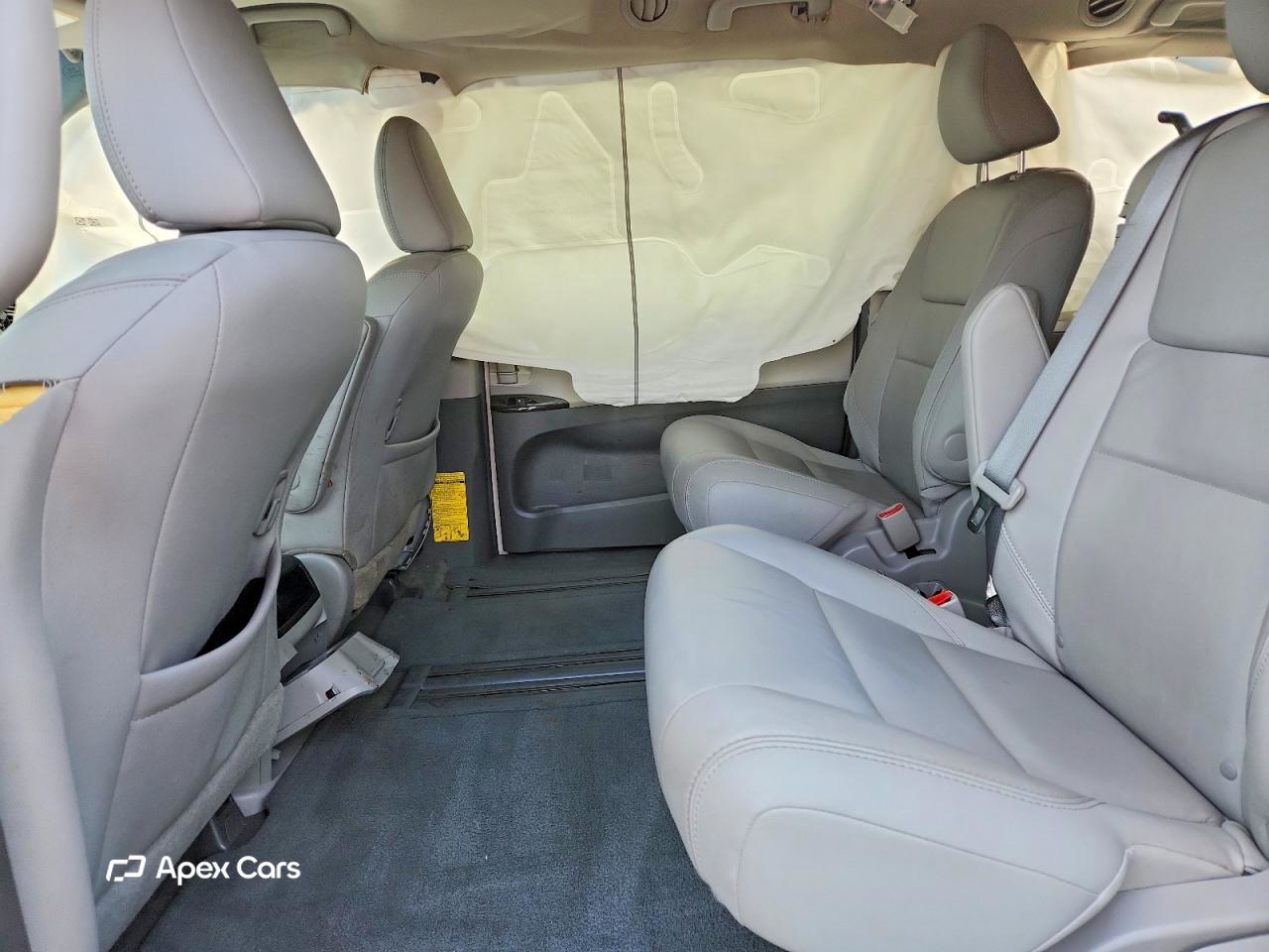Toyota Sienna 2015