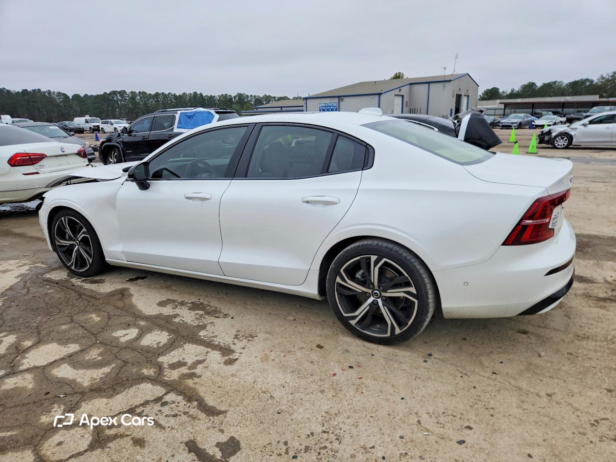 Volvo S60 2024