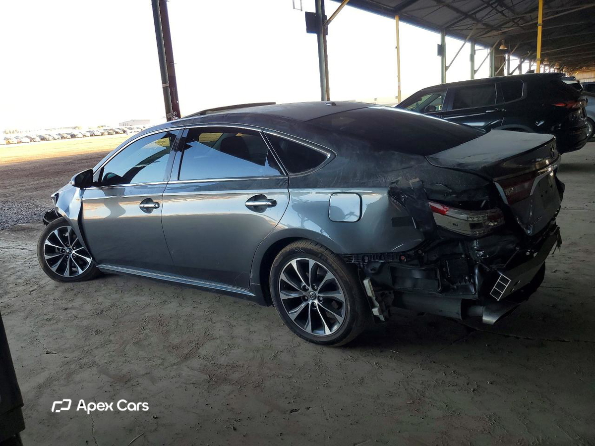 Toyota Avalon 2016