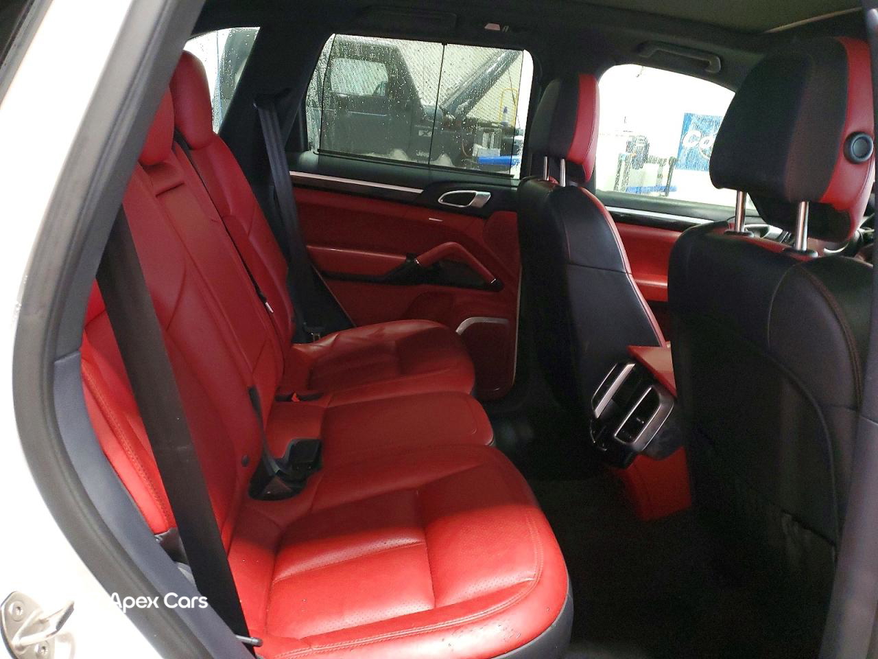 Porsche Cayenne 2016
