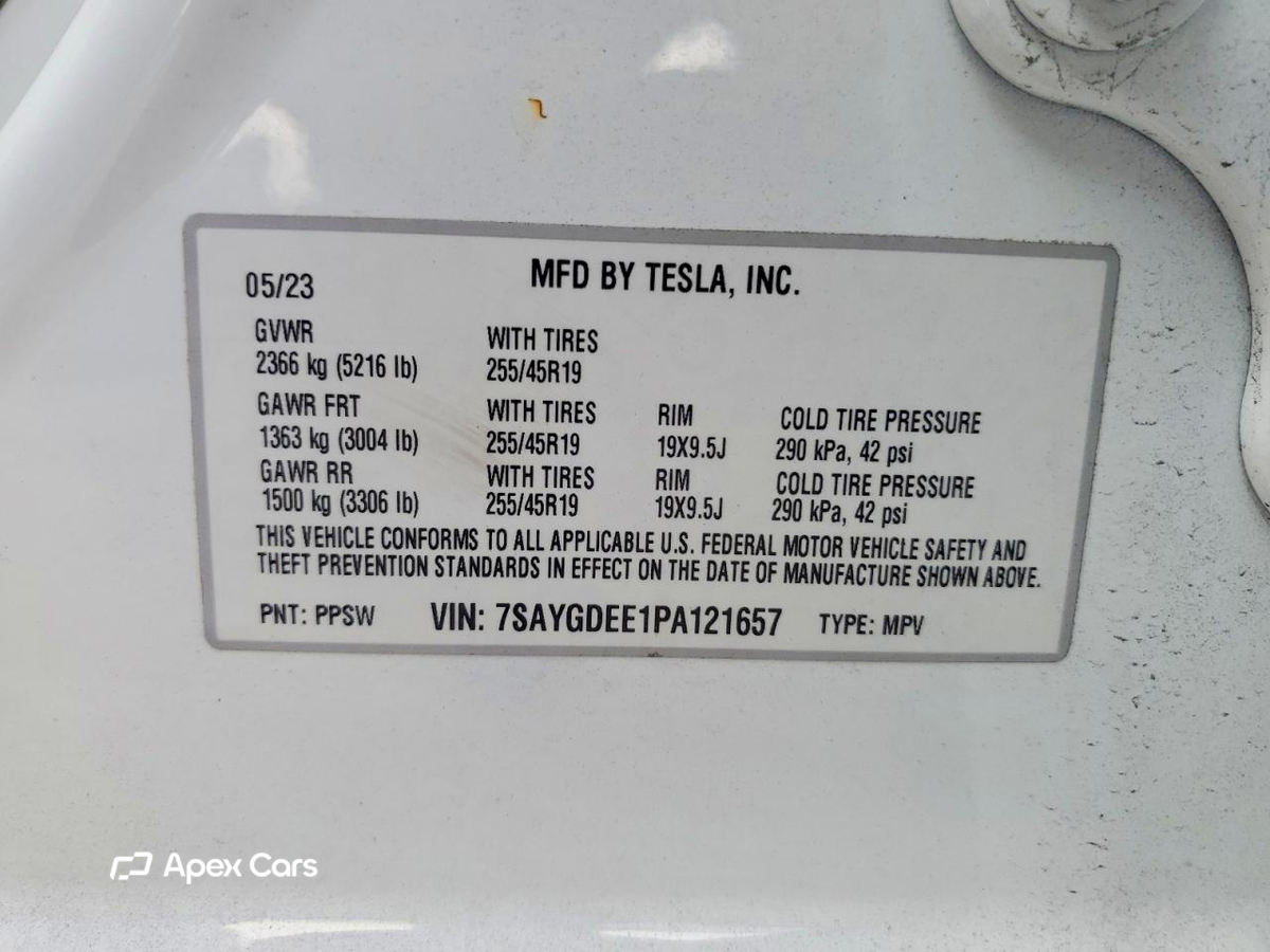 Tesla Model Y 2023