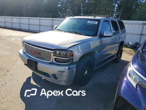 GMC Yukon 2004 - Image 1 of 13