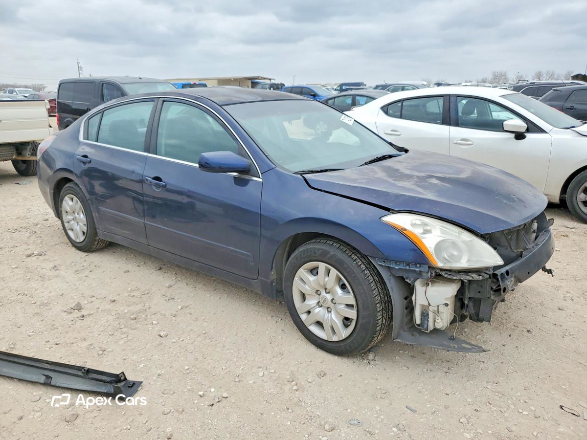 Nissan Altima 2012