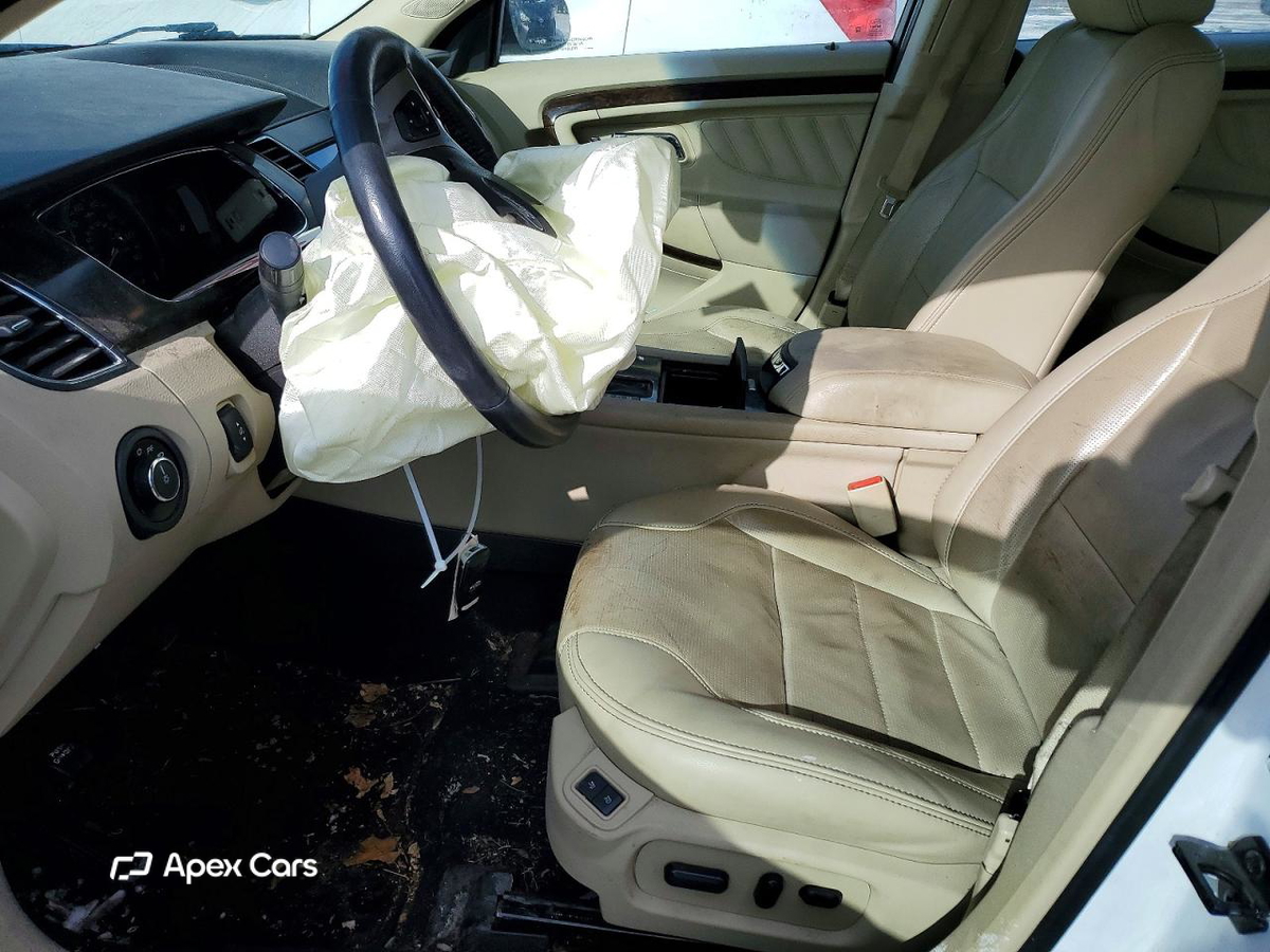 Ford Taurus 2019