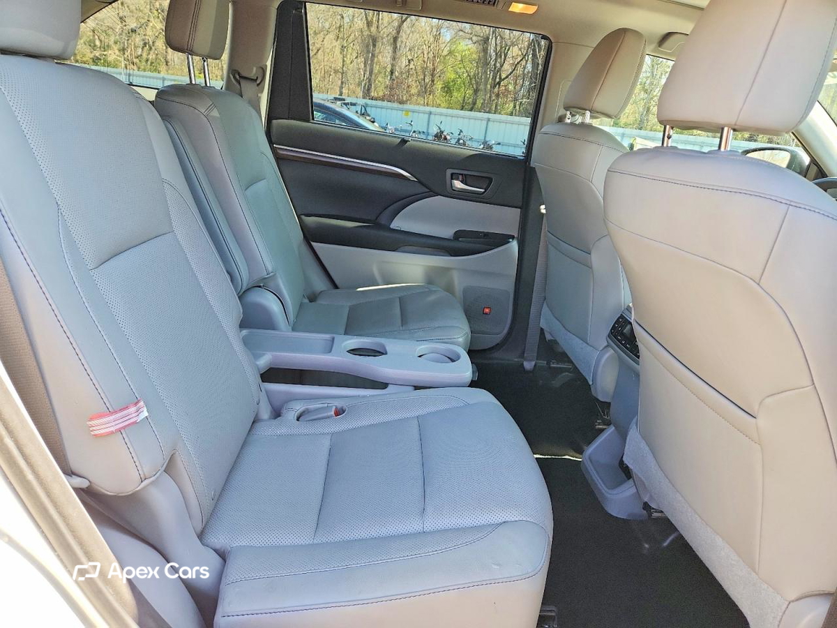 Toyota Highlander 2015