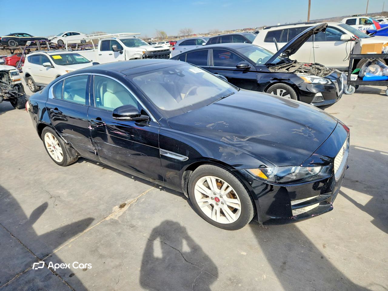 Jaguar XE 2018