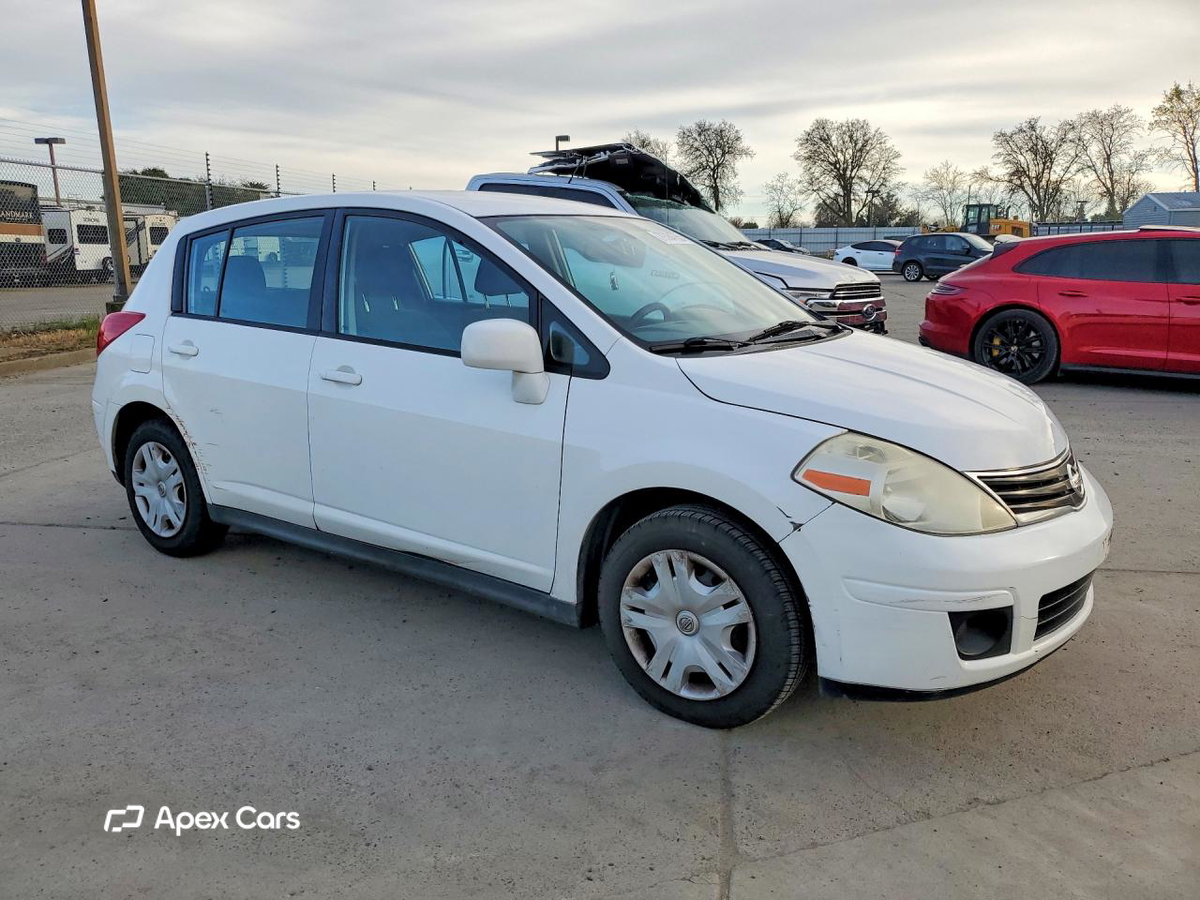 Nissan Versa 2012
