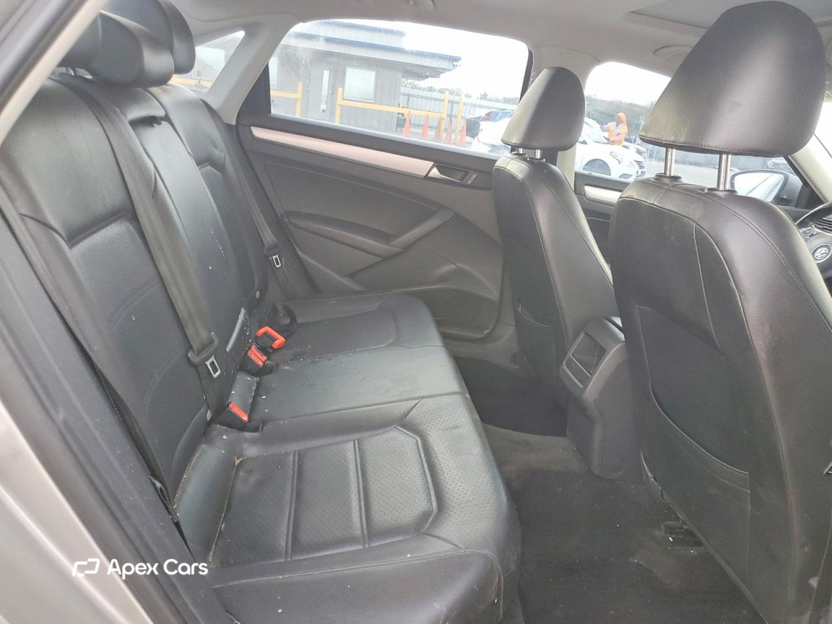 Volkswagen Passat 2012