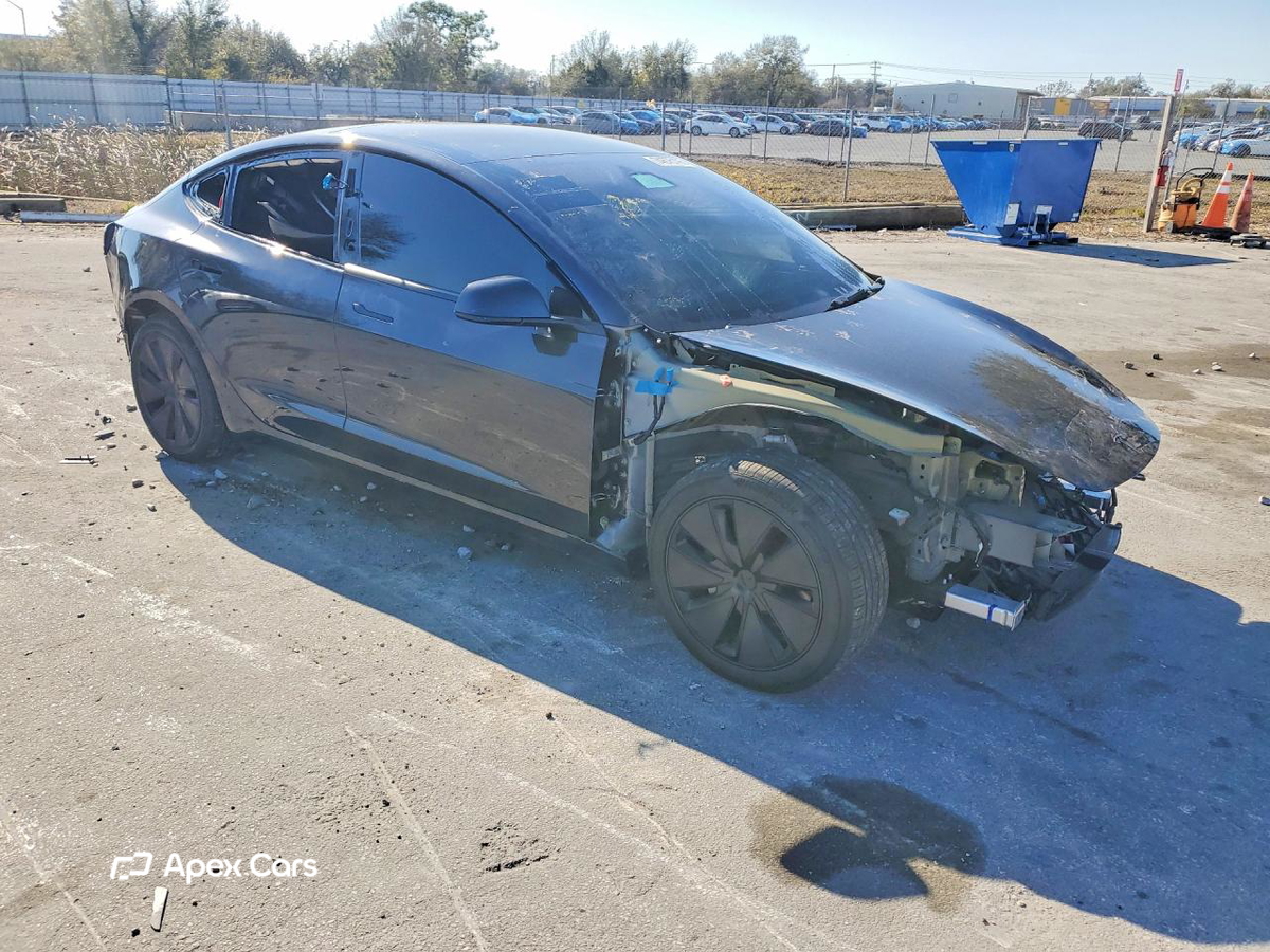 Tesla Model 3 2024