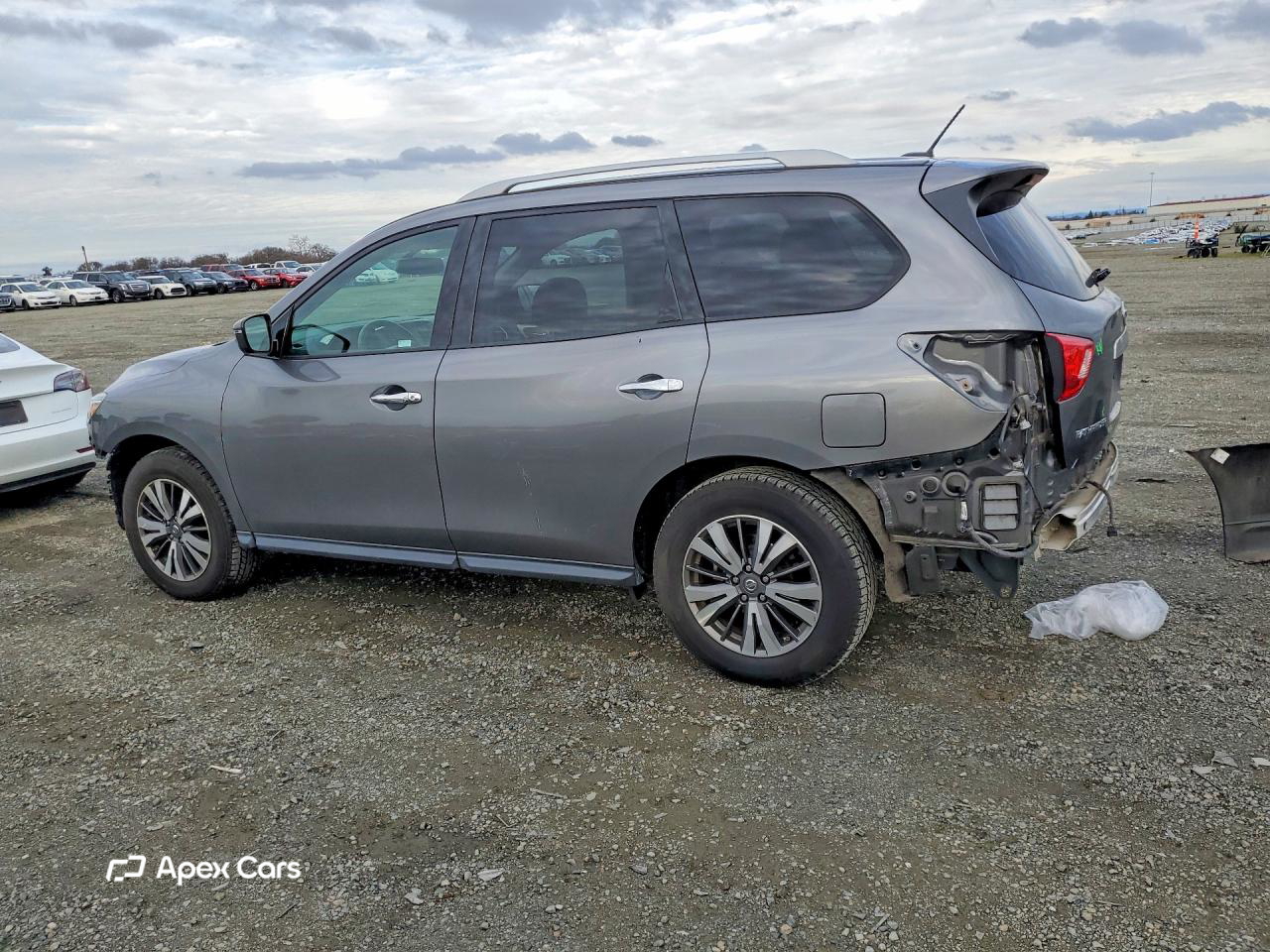 Nissan Pathfinder 2018