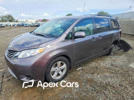 Toyota Sienna 2011 - Image 1 of 13
