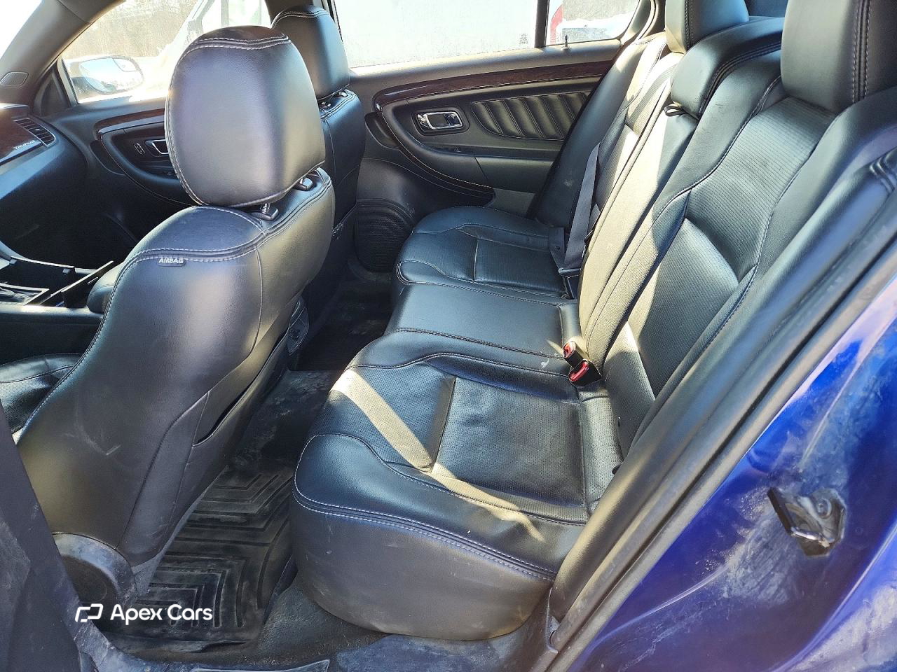 Ford Taurus 2015