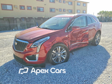 Cadillac XT5 2025 - Image 1 of 5